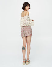 Load image into Gallery viewer, Long Sleeves Crop Top

